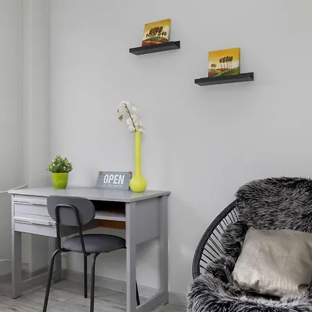 Bright Bardowskiego In Perfect For Remote Work By Renters Appartement *