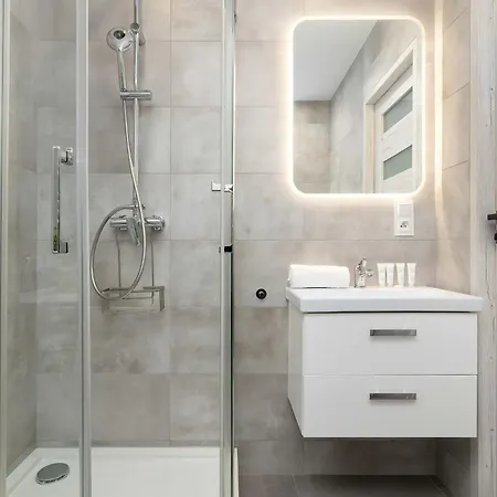 Bright Bardowskiego In Perfect For Remote Work By Renters Apartamento