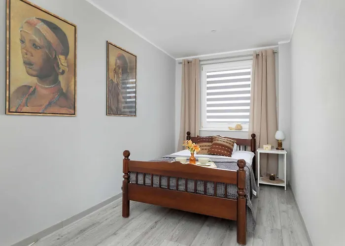 Bright Bardowskiego In Perfect For Remote Work By Renters *